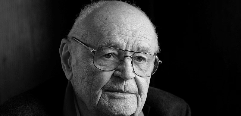 Režisér Václav Vorlíček zemřel ve věku 88 let.