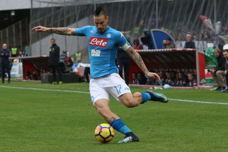 Marek Hamšík zatím italskou Neapol neopouští. Marek Hamšík zatím italskou Neapol neopouští.