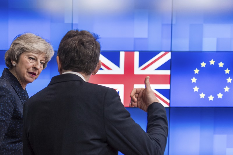 Donald Tusk přivítal v Bruselu britskou premiérku Mayovou.