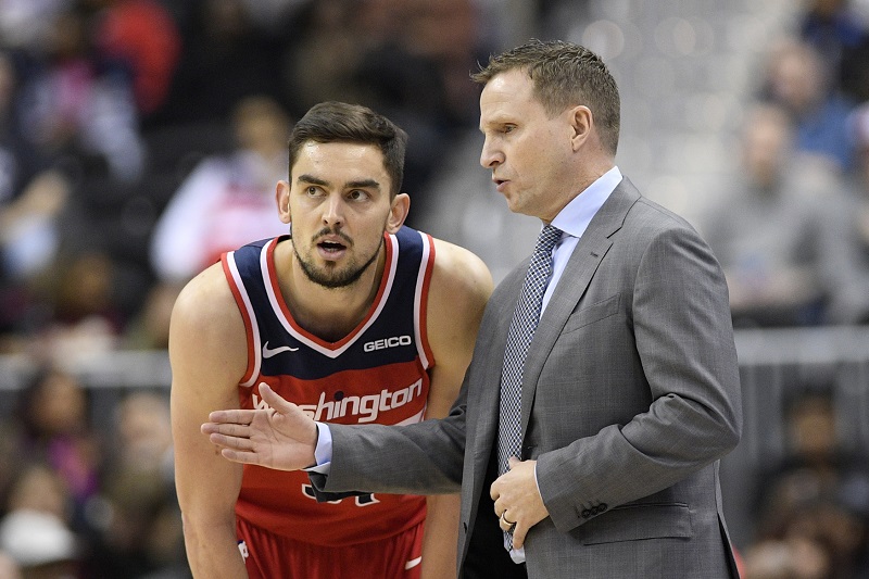 Tomáš Satoranský nasázel proti Clevelandu devět bodů.