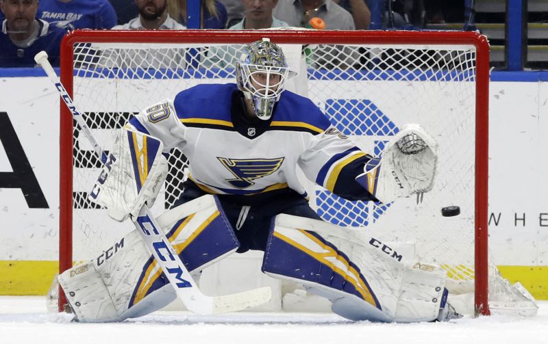 Brankář St.Louis Jordan Binnington.