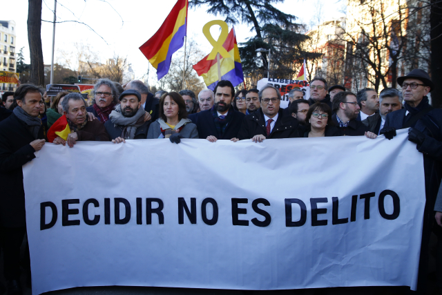 V Madridu začíná proces s dvanácti bývalými členy vedení Katalánska.