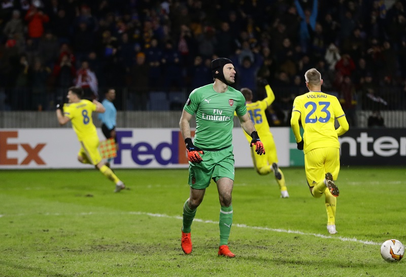 Čech Arsenal nespasil, ztratilo i Rennes s Koubkem.