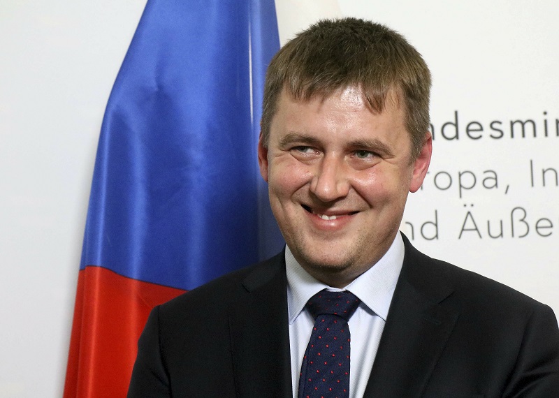 Komunisté znovu volají po odvolání dosavadního ministra zahraničí Tomáše Petříčka (na snímku).