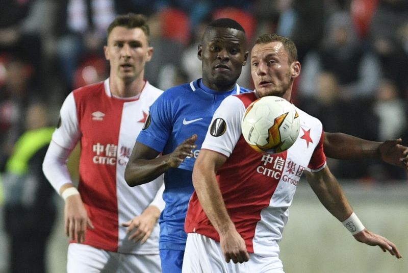 Vladimír Coufal (vpravo) odvedl proti Genku výbornou práci. 