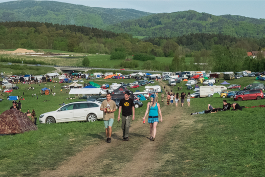 Záběr z Czarotek Free Party 2018.