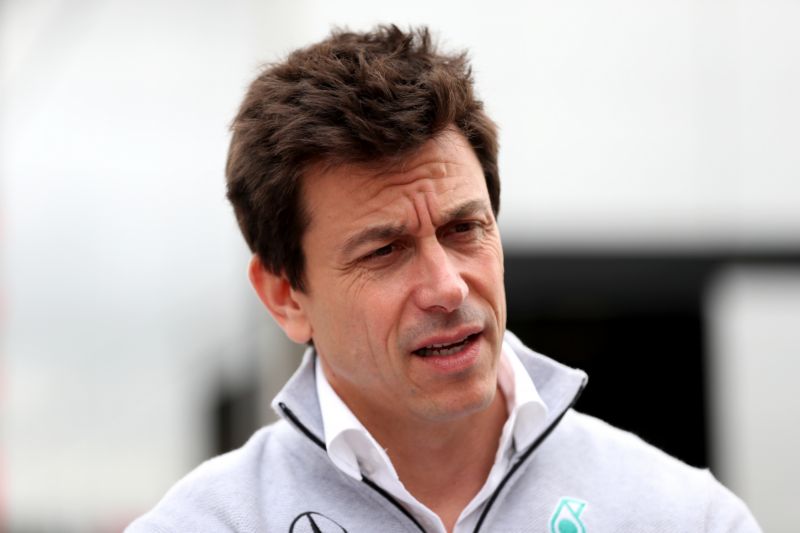 Toto Wolff se obává, že brexit oslabí Mercedes a Ferrari díky tomu ovládne šampionát.