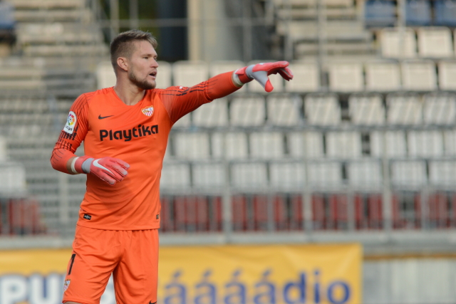 Sevilla jde dál, Vaclík vynuloval Římany