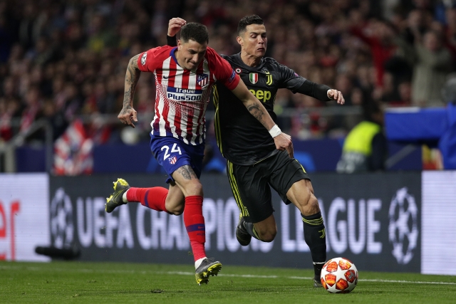 ManCity v deseti šokoval Gelsenkirchen, Atlético dvakrát udeřilo v závěru