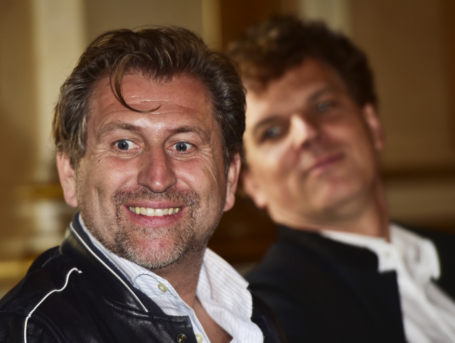 Tenorista Andreas Schager (vlevo) a dirigent Matthias Fletzberger.