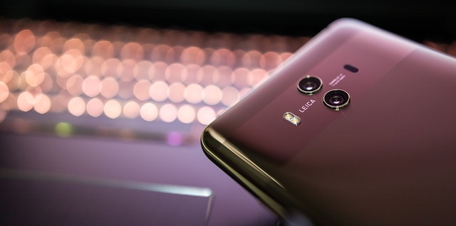 Překvapivě dobře si vedl prodej telefonů Huawei.