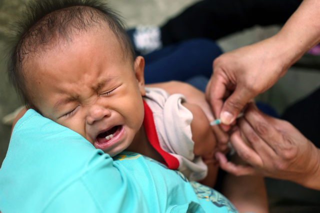 Epidemii způsobila slabá proočkovanost.