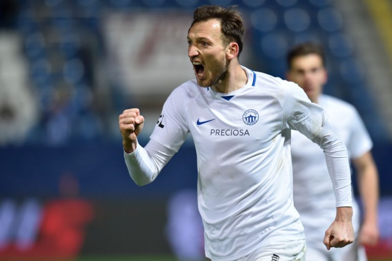 Útočník Slovanu Liberec Libor Kozák se raduje z gólu do sítě Dukly Praha.