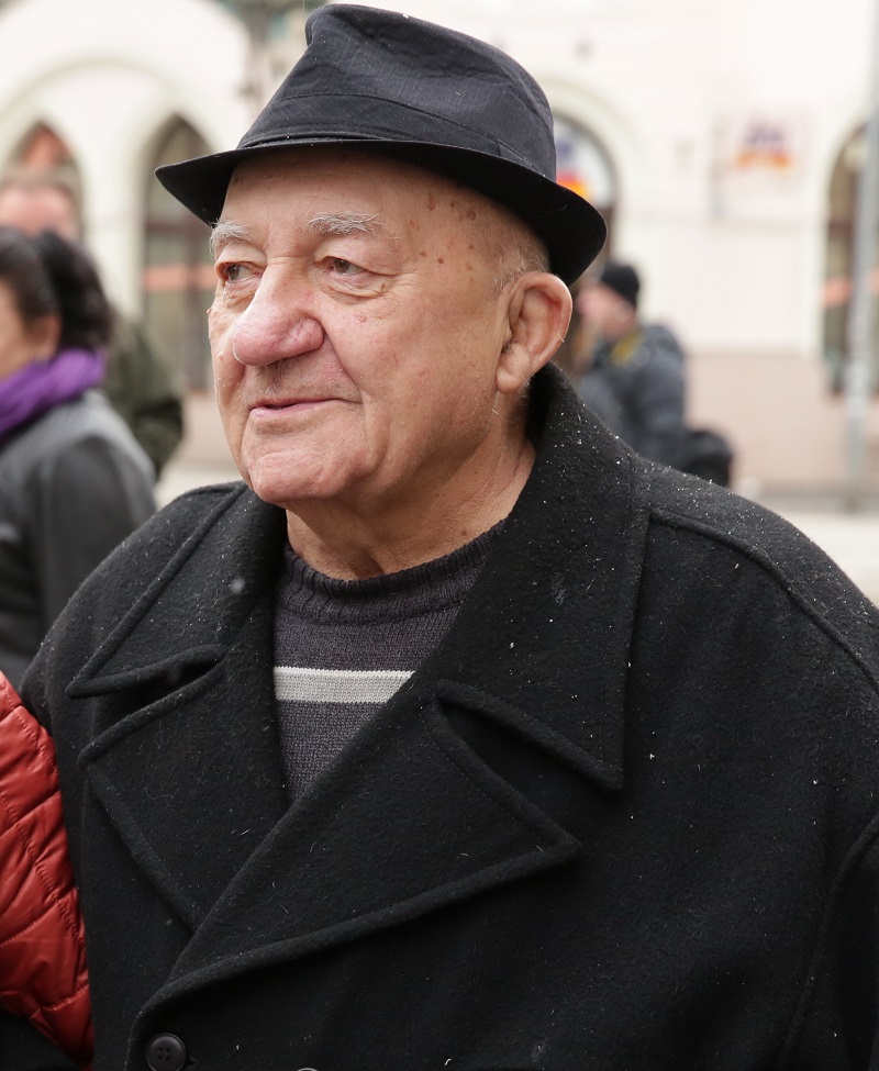 Zdeněk Srstka. Zdeněk Srstka.