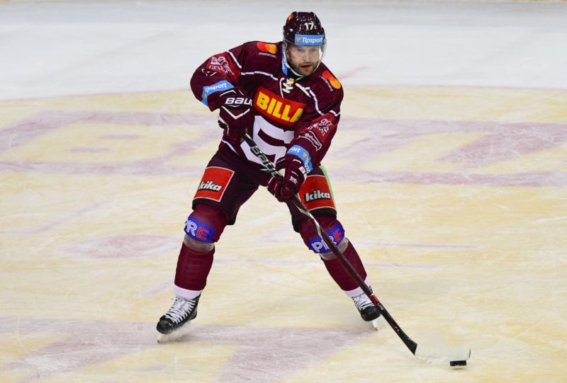 Jaroslav Hlinka opět navlékl sparťanský dres.