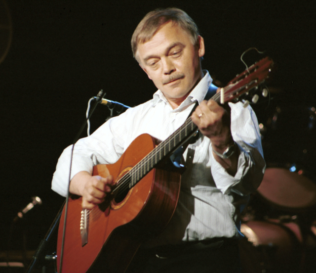 Písničkář Karel Kryl.