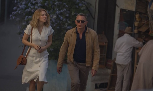 Daniel Craig s Léou Seydouxovou v poslední bondovce Spectre.