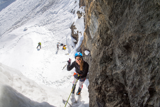 Iceclimbing.