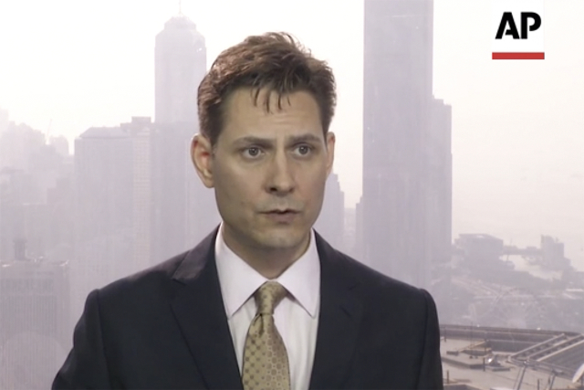 Michael Kovrig je jedním ze dvou zadržených Kanaďanů. Michael Kovrig je jedním ze dvou zadržených Kanaďanů.