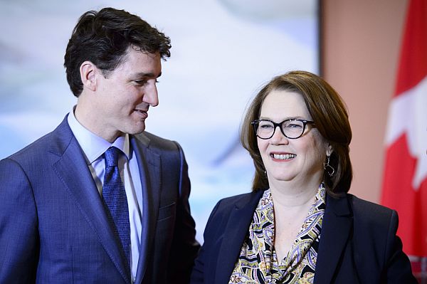 Kanadský premiér Justin Trudeau a exministryně Jane Philipottová.