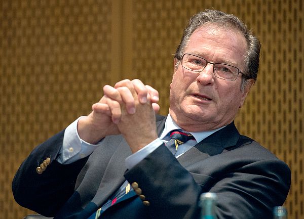 Klaus Kinkel vykonával funkci německého ministra zahraničí v letech 1992 až 1998.