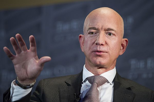 Nejbohatší člověk světa Jeff Bezos.