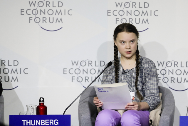 Greta Thunbergová během Světového ekonomického fóra v Davosu.