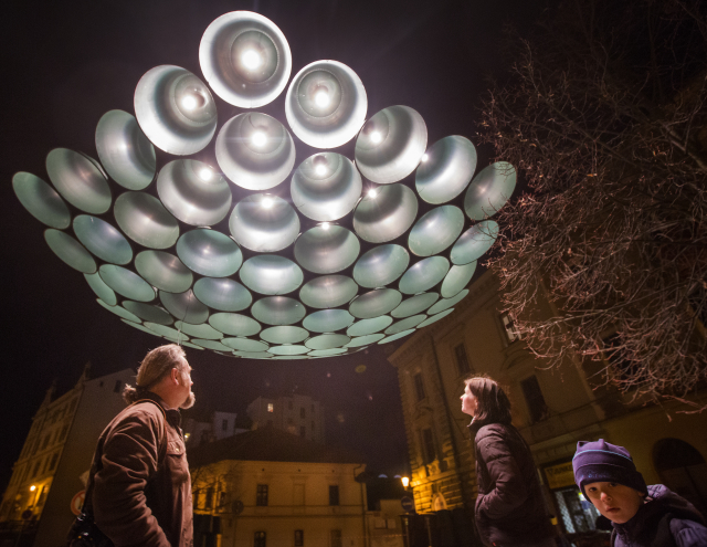 Snímek z minulých let festivalu, instalace českého designéra Maxima Velčovského.