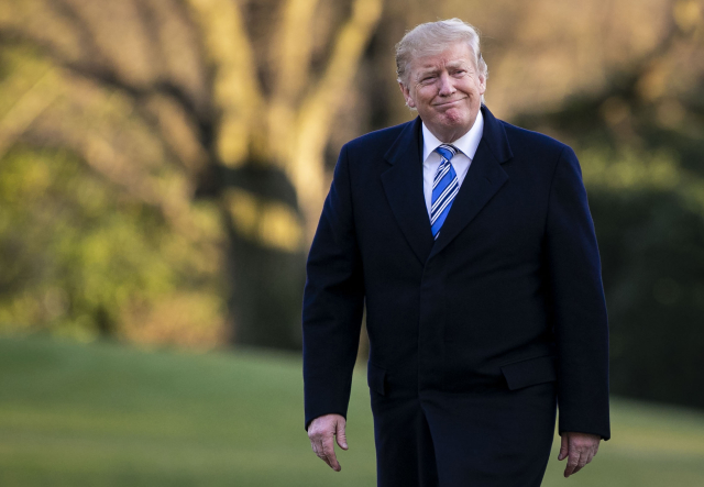 Donald Trump se neváhal obout do výrobců letadel, řízení je prý moc složité.