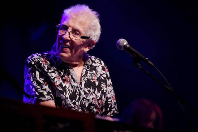 Britský bluesman John Mayall. 