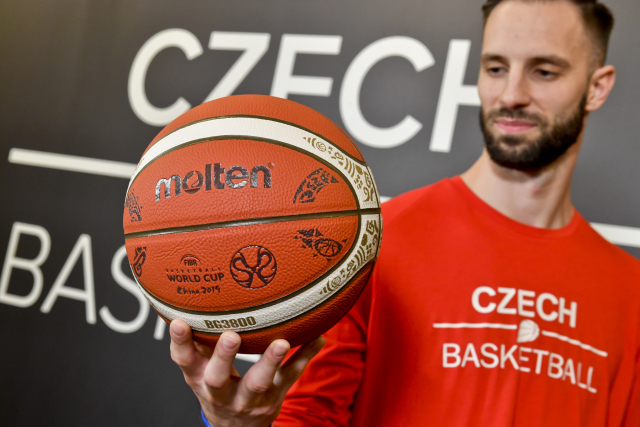 Basketbalový reprezentant Vojtěch Hruban. 