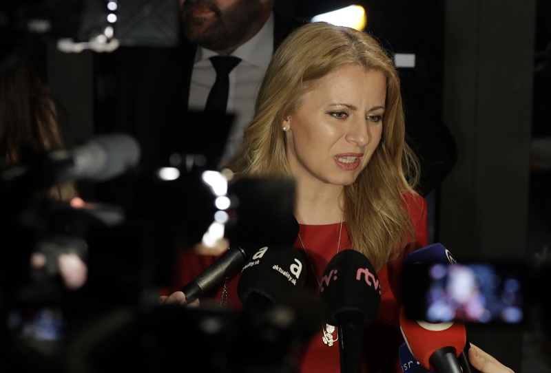 Zuzana Čaputová ovládla první kolo a má velkou šanci stát se první slovenskou prezidentkou.