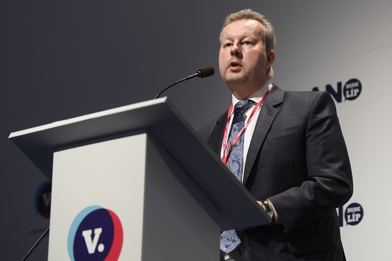 "Doba uhelná" v Česku podle Richarda Brabce skončí v roce 2040.