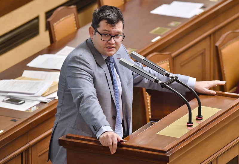 Jednání Petra Rafaje v pořádku nebylo, ale podle Jana Chvojky (na snímku) je předčasné hovořit o jeho odvolání.