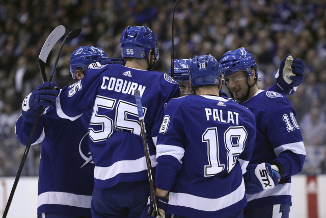 Tampa Bay slaví premiérový zisk Prezidentovy trofeje.