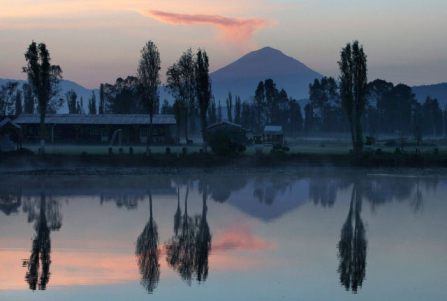 Sopka Popocatépetl. Sopka Popocatépetl.
