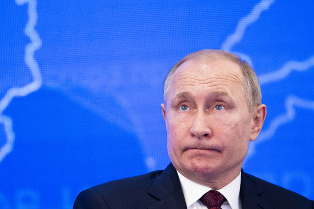 Lesin byl Putinův poradce víc než pět let. 