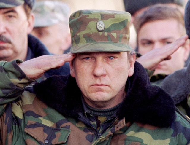 Předseda branného výboru dolní komory ruského parlamentu Vladimir Šamanov (na archivním snímku).