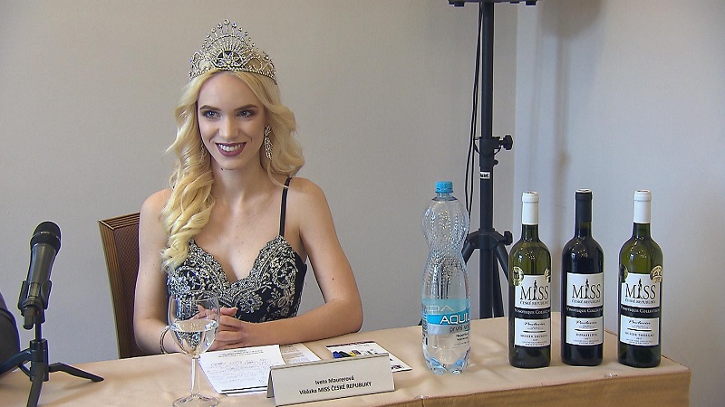 Vítězka České miss Iveta Maurerová.