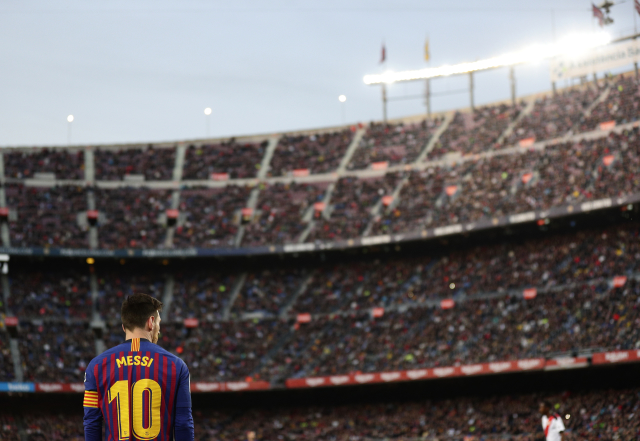 Lionel Messi při zápasu Barcelony v Camp Nou. 