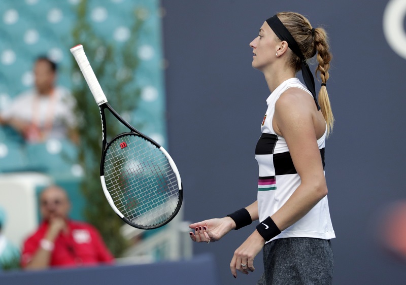 Světová dvojka Petra Kvitová postoupila do osmifinále tenisového turnaje v Miami.