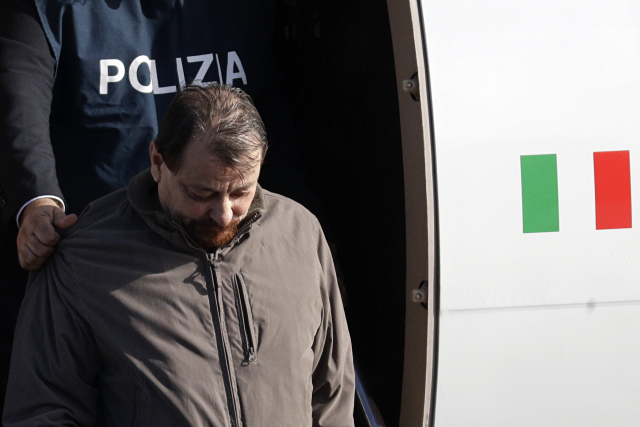 Italský levicový extremista Cesare Battisti.