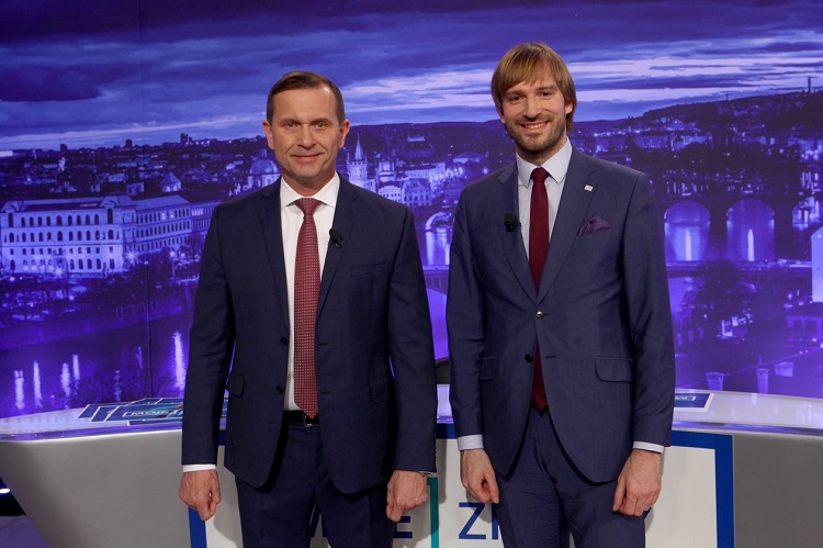 MOJE ZPRÁVY s ministrem zdravotnictví Adamem Vojtěchem.