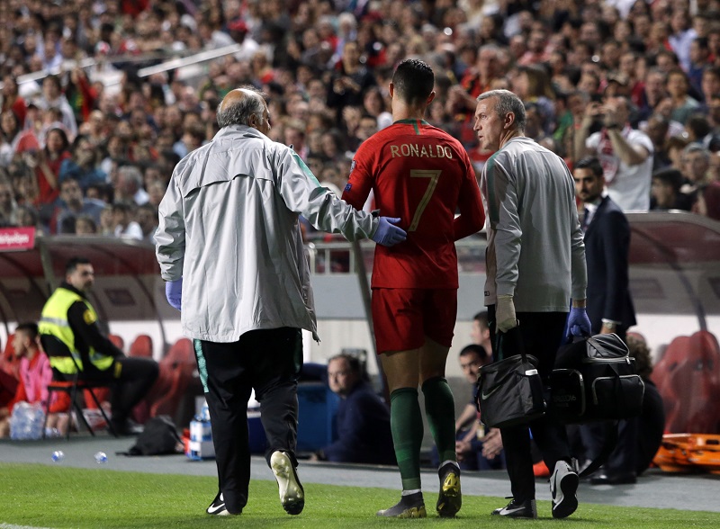 Zraněný Ronaldo. Stihne hvězda čtvrtfinále Ligy mistrů?