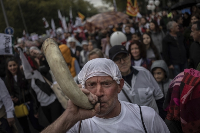 Desetitisíce Španělů demonstrovaly proti vylidňování venkova.