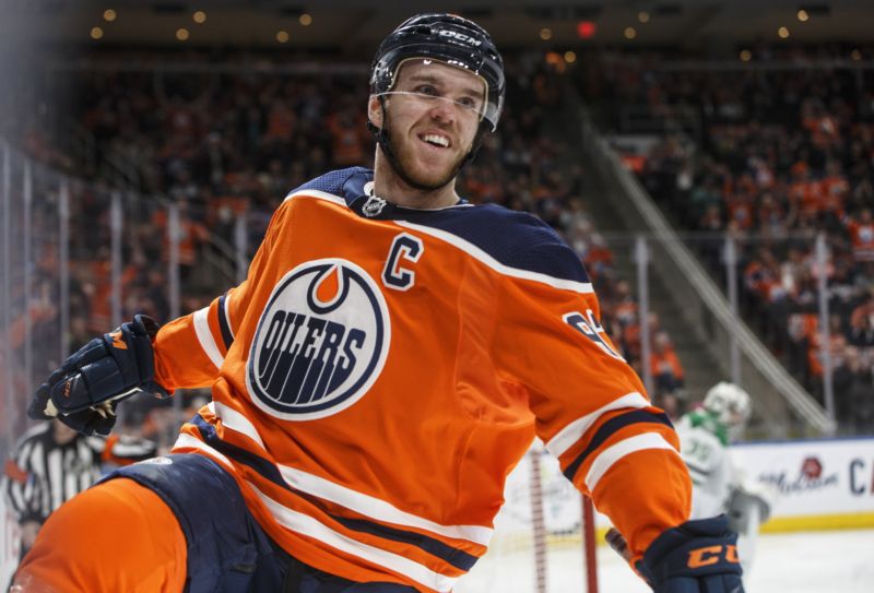 Connor McDavid vládl zámoří v uplynulém měsíci. 