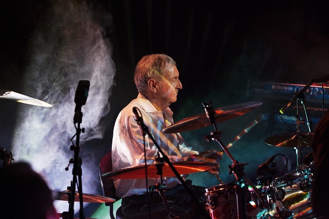Bubeník Nick Mason.