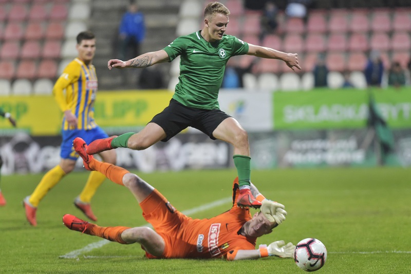 Fotbalisté Příbrami zvítězili v předehrávce 27. ligového kola v souboji nováčků soutěže nad Opavou 3:1. Fotbalisté Příbrami zvítězili v předehrávce 27. ligového kola v souboji nováčků soutěže nad Opavou 3:1.