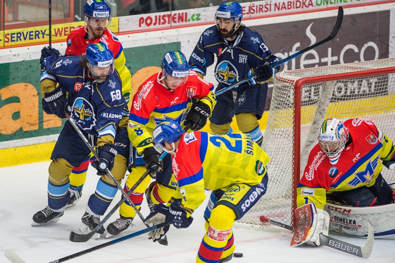 Hokejisté Kladna porazili v baráži o extraligu České Budějovice. Hokejisté Kladna porazili v baráži o extraligu České Budějovice.