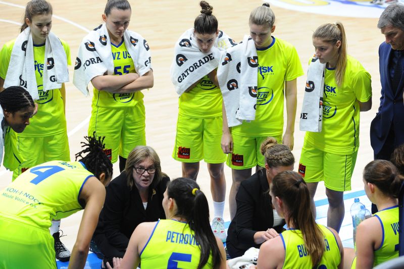 Basketbalistky USK Praha.